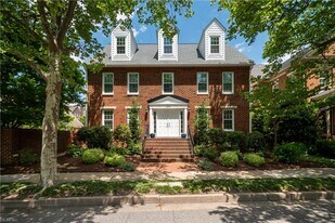 338 W Olney Rd in Norfolk, VA - Building Photo