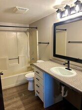 1614 E Harding Dr in Appleton, WI - Building Photo - Building Photo