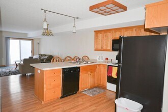 5501 25th Ave NW in Rochester, MN - Building Photo - Building Photo