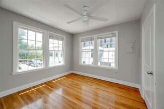 807 W 12th St in Austin, TX - Building Photo - Building Photo