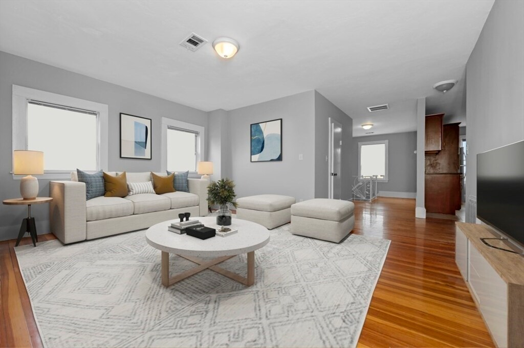 129 Lynnway, Unit #3 in Revere, MA - Building Photo