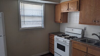 4822 Woodend Ave in Kansas City, KS - Building Photo - Building Photo