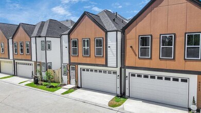 9004 Orange Spg Dr in Houston, TX - Building Photo - Building Photo