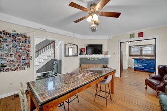 807 Foster St in Evanston, IL - Building Photo - Building Photo