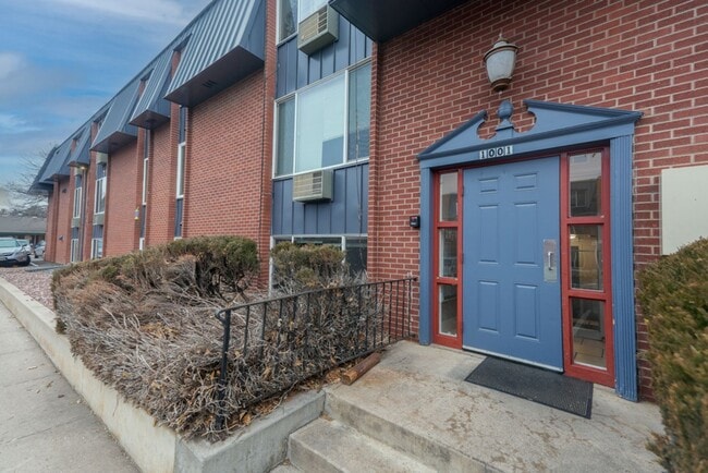 property at 1001 Robertson St