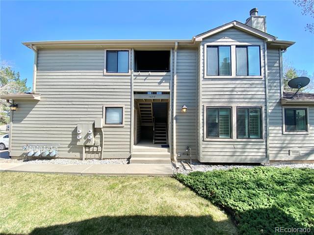 10212 W 80th Dr in Arvada, CO - Foto de edificio