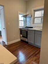 16 Kirkwood Pl in Caldwell, NJ - Building Photo - Building Photo