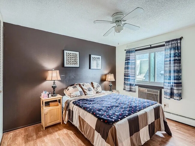 2630 Pleasant Avenue, Unit 202