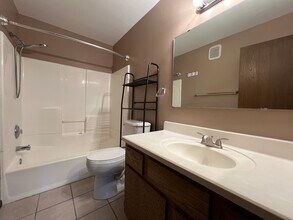 1903 Silver Bell Rd in Eagan, MN - Building Photo - Building Photo