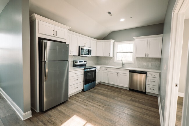 property at 723 Highland Ave SE
