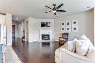 8625 Tribute Ln in Fort Worth, TX - Building Photo - Building Photo