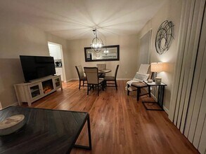 35 Jamestown Dr, Unit 35A Jamestown Drive in Springfield, MA - Building Photo - Building Photo