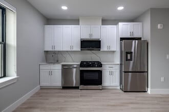 22 Fleet St in Jersey City, NJ - Building Photo - Interior Photo