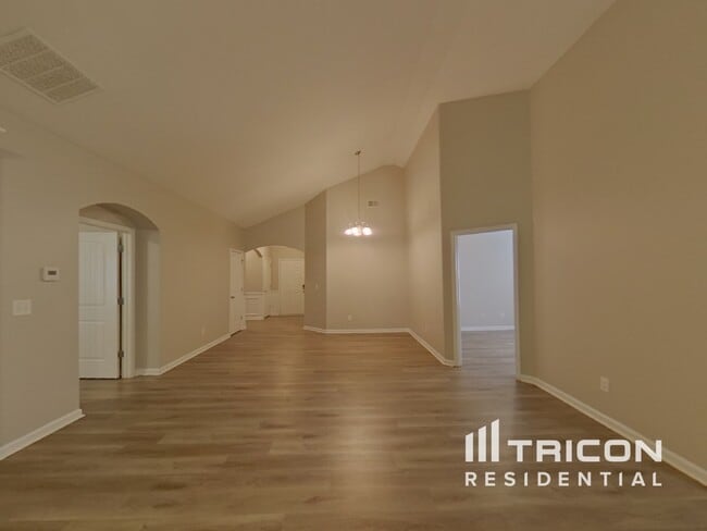 114 Biscayne Terrace in Hampton, GA - Building Photo - Building Photo