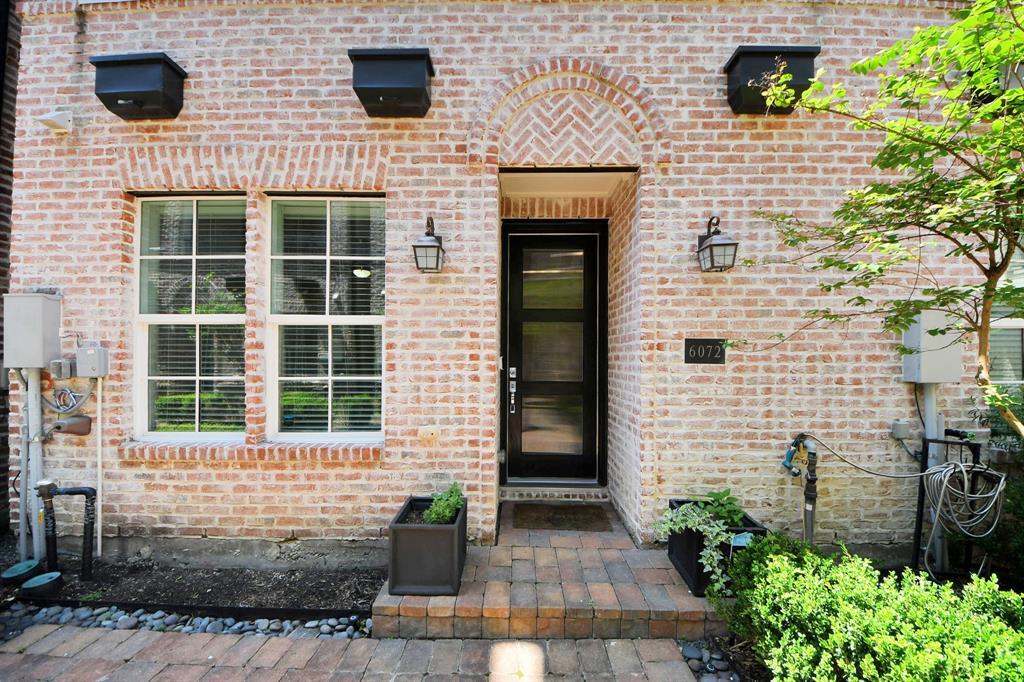 6072 Kansas St in Houston, TX - Building Photo