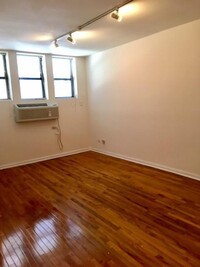 918 W Dakin St, Unit 303 in Chicago, IL - Building Photo - Building Photo