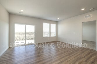 12415 S Parkwood Ln in Lee's Summit, MO - Building Photo - Building Photo