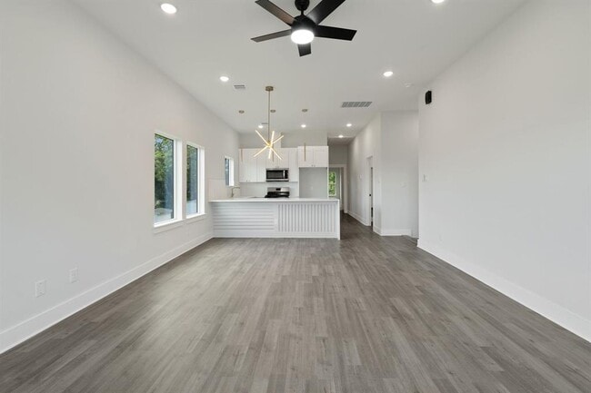 8114 Double in Houston, TX - Foto de edificio - Building Photo
