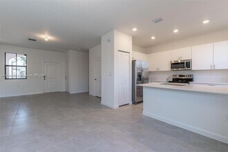 23467 SW 129th Ave in Miami, FL - Building Photo - Building Photo