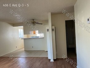 406 E Ave Q in Palmdale, CA - Building Photo - Building Photo