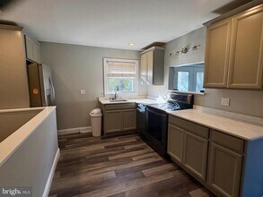 1401 Filbert St in Glassboro, NJ - Building Photo - Building Photo