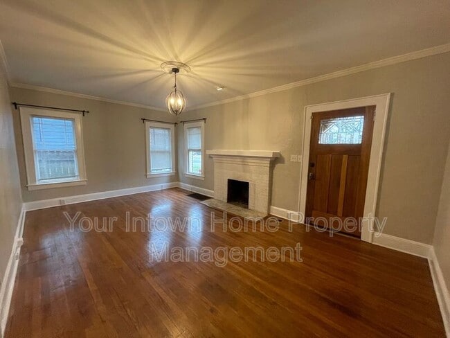 695 Willoughby Way NE in Atlanta, GA - Building Photo - Building Photo