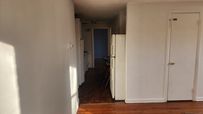 133 Prospect St in East Hartford, CT - Building Photo - Building Photo