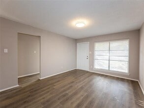 1932 Mars Dr in Garland, TX - Building Photo - Building Photo