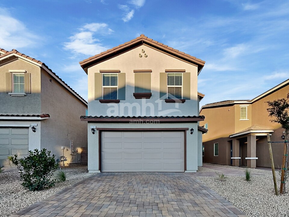 5741 Morgans Mile St in Las Vegas, NV - Building Photo