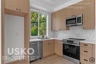 1014 Uptown Alley in Sacramento, CA - Building Photo
