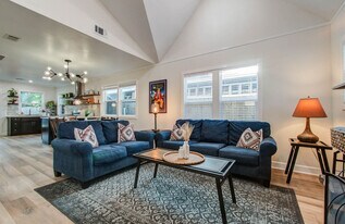 5312 Jefferson St in Houston, TX - Building Photo