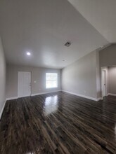 5025 N Dogwood Cir in La Belle, FL - Building Photo - Building Photo