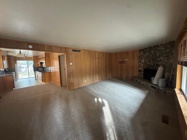 property at 865 Stanford Ave