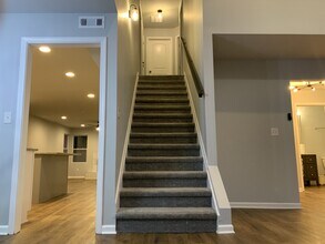 924 Chapman Cir in Stone Mountain, GA - Building Photo - Building Photo