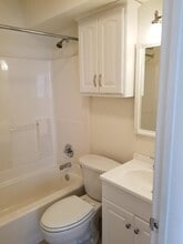 5106 W Esplanade Ave, Unit 5106 in Metairie, LA - Foto de edificio - Building Photo