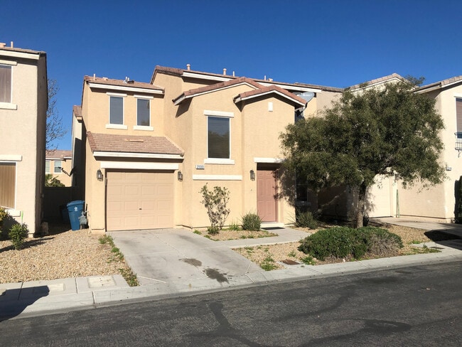 2133 Casa Ladera St in Las Vegas, NV - Building Photo - Building Photo
