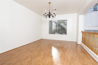 2830 Via Stella St in Henderson, NV - Building Photo - Building Photo