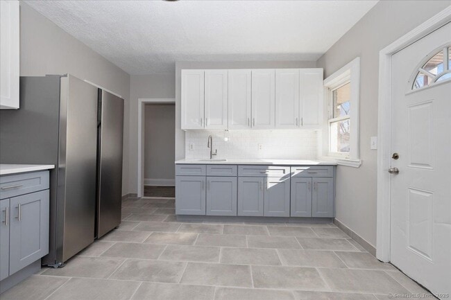 45 Cowles St in Bridgeport, CT - Building Photo - Building Photo
