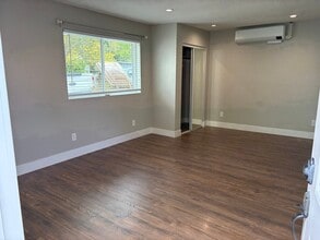 911 E Aliso St, Unit B in Ojai, CA - Building Photo - Building Photo