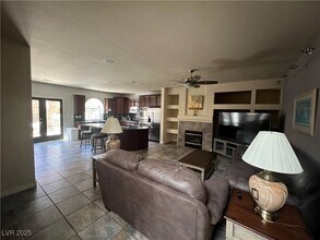 2419 Inspired Ct in Henderson, NV - Building Photo - Building Photo