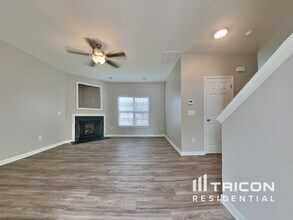 4103 Laurel Creek Dr in Greensboro, NC - Foto de edificio - Building Photo