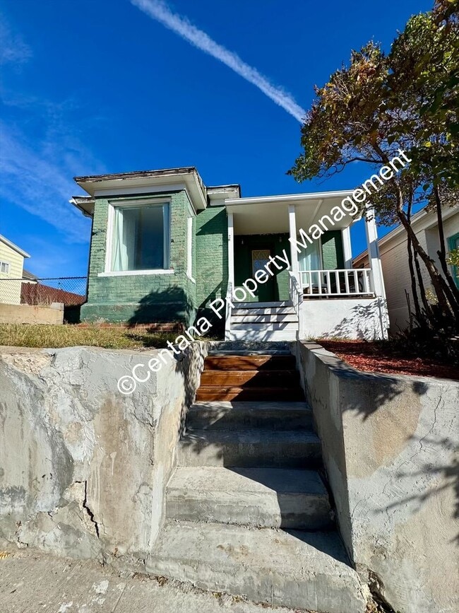 property at 530 N Franklin St