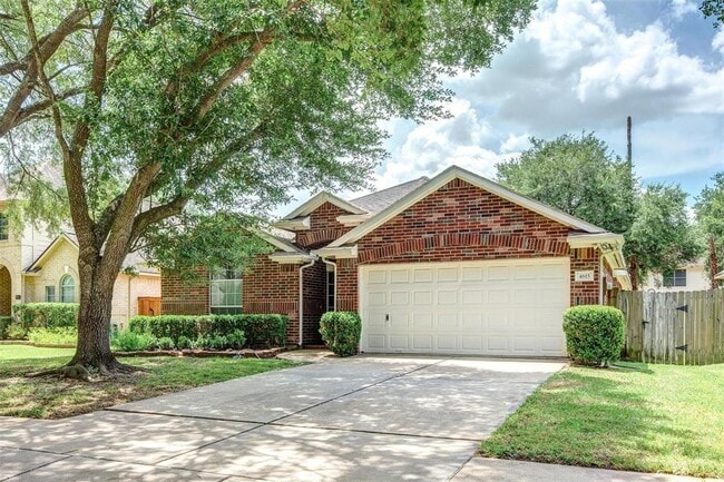 property at 4615 Plantation Colony Dr