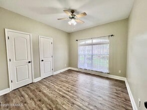 101 Wildflower Ln in Lafayette, LA - Building Photo - Building Photo