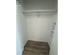 680 Quayside Dr in New Westminster, BC - Building Photo - Building Photo