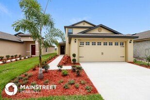 2215 Caspian Dr in Lakeland, FL - Building Photo