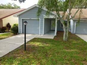 2822 Whitehall Dr in Palm Harbor, FL - Building Photo - Building Photo