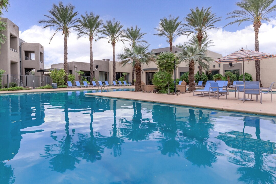 Riverwalk Luxury Apartments in Tucson, AZ - Foto de edificio