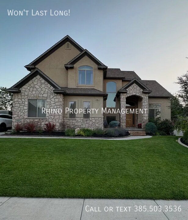 14322 S Fox Creek Dr in Herriman, UT - Building Photo