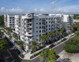 The Queue Apartments in Fort Lauderdale, FL - Building Photo